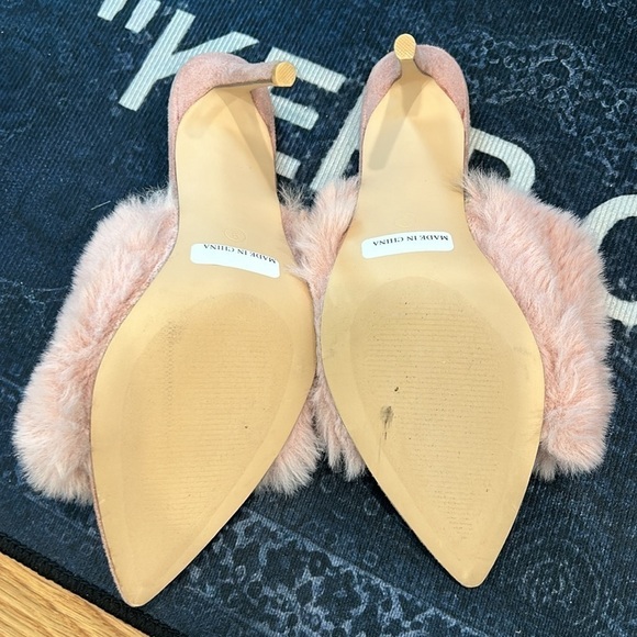 Cape Robbin faux fur slip on pointed toe heels women’s size 9 mauve / pink - Picture 6 of 8